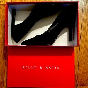 Kelly & Katie Black Suede Pumps. Women’s size 7.5. Practically brand new.